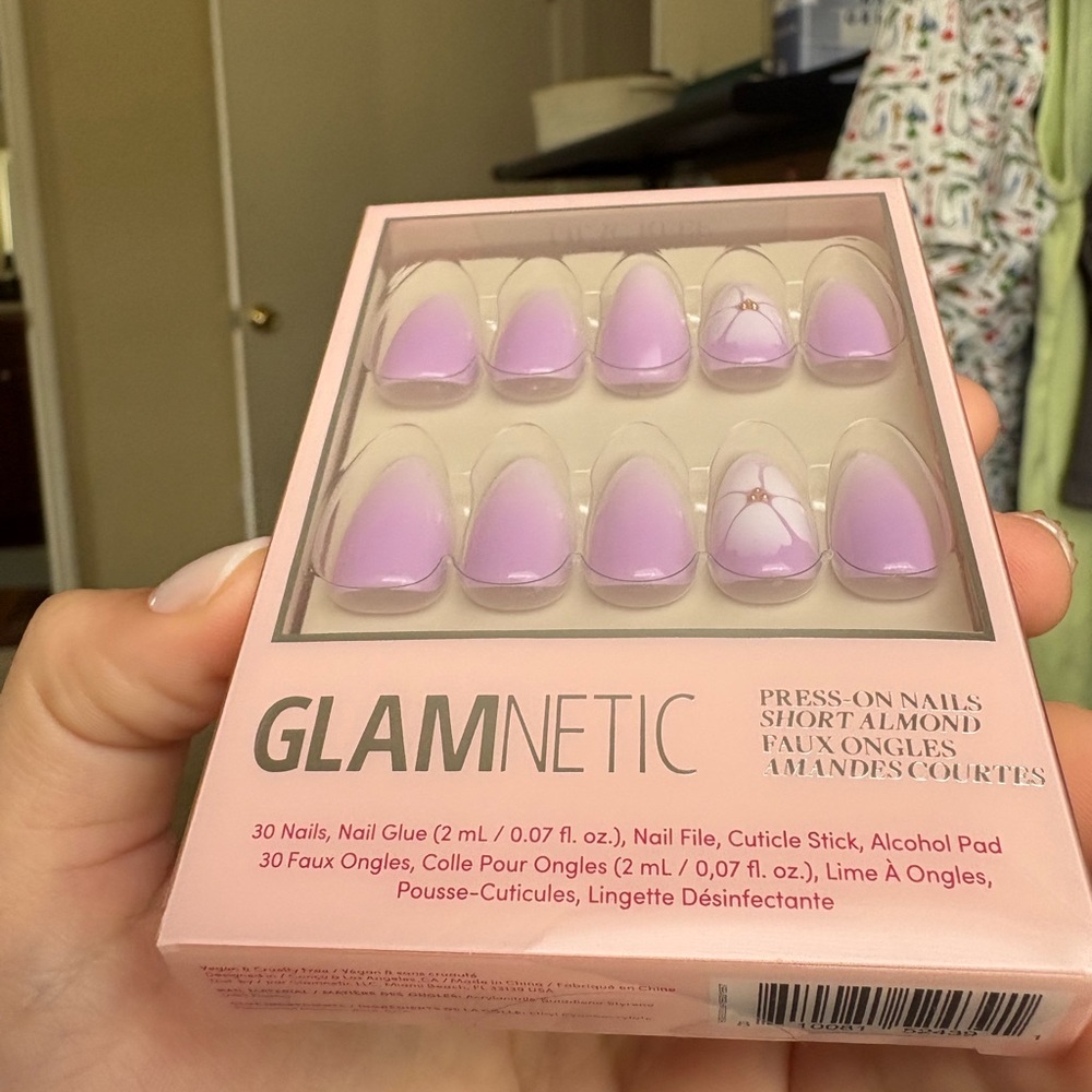 GLAMnetic Short Almond Lavender Press-On Nails - Picture 7 of 7